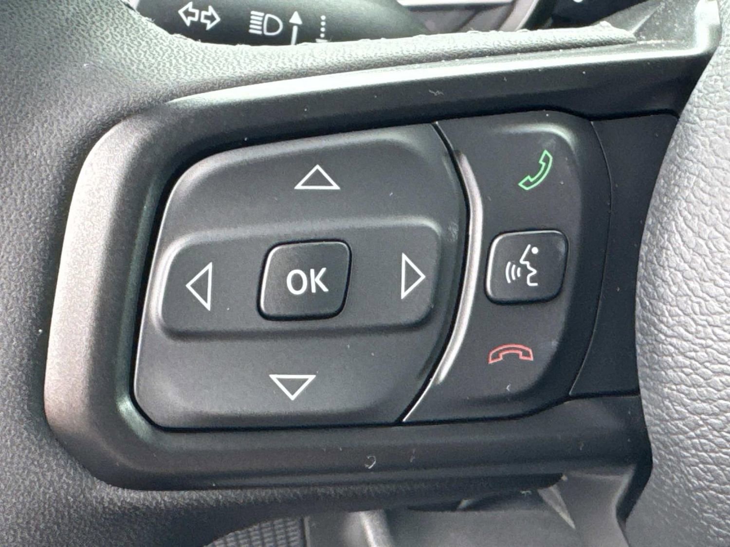 New 2025 Jeep Gladiator Sport AWD/4WD image 25