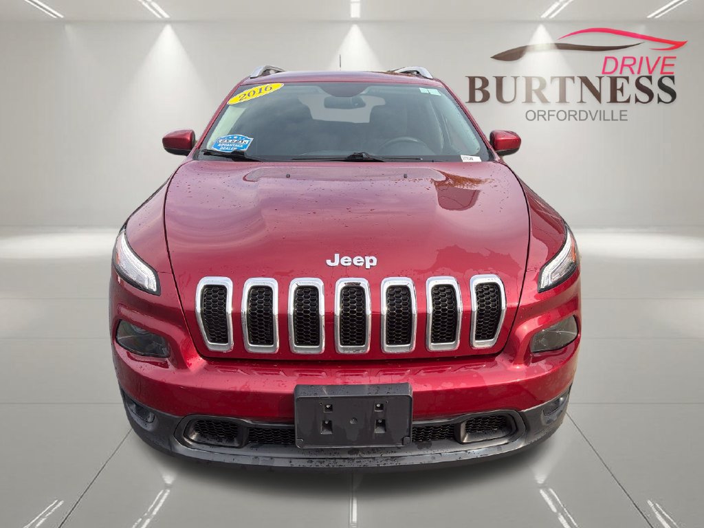 Used 2016 Jeep Cherokee Latitude w/ Comfort/Convenience Group AWD/4WD image 3