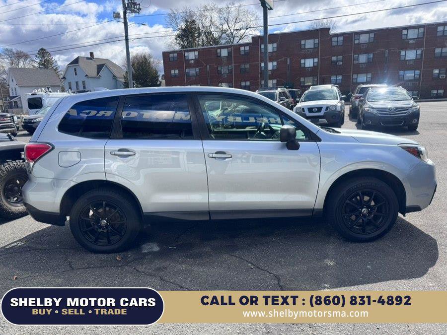 Used 2017 Subaru Forester 2.5i image 4