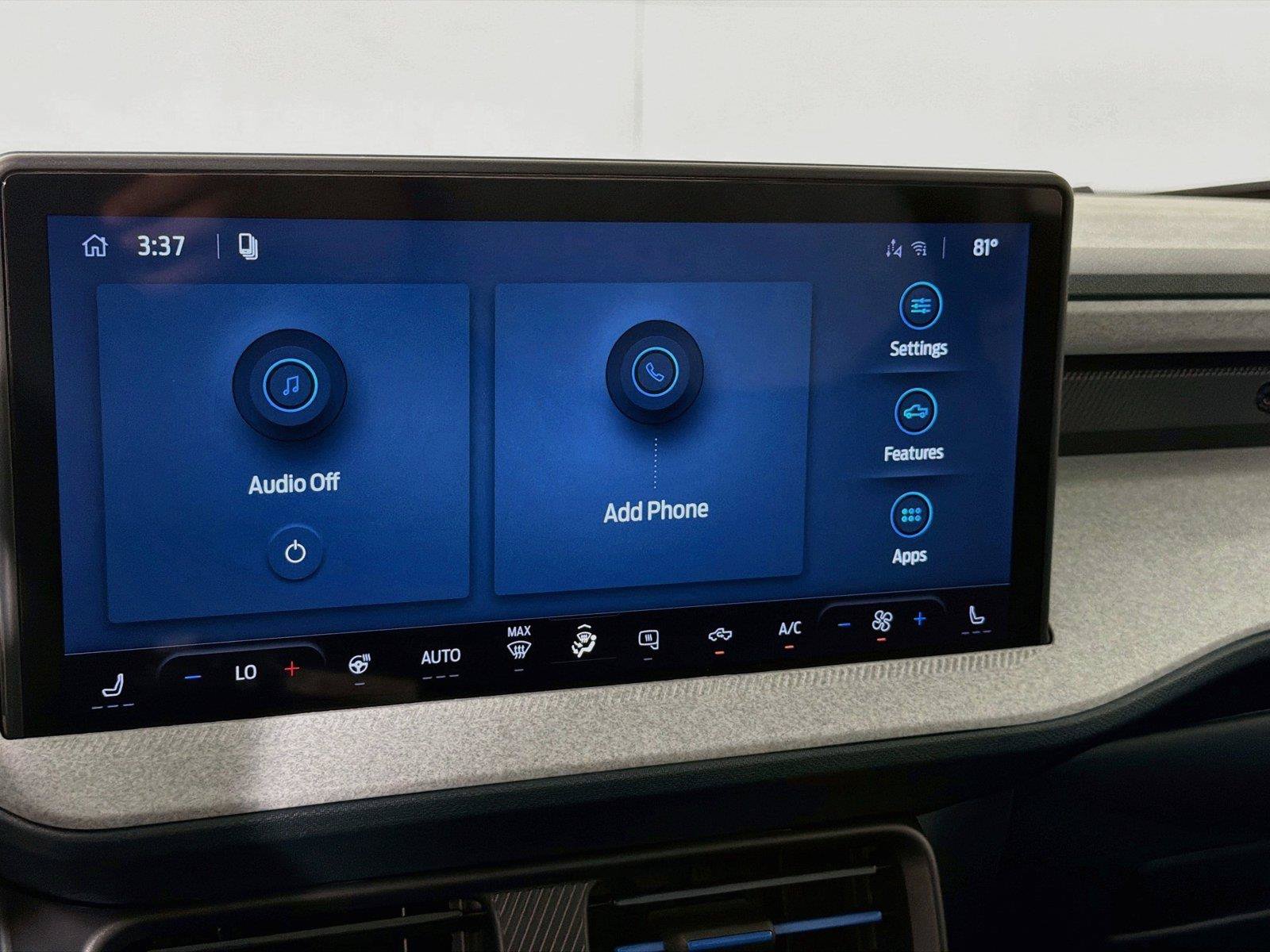 New 2026 Ford Maverick XLT w/ XLT Luxury Package FWD image 19