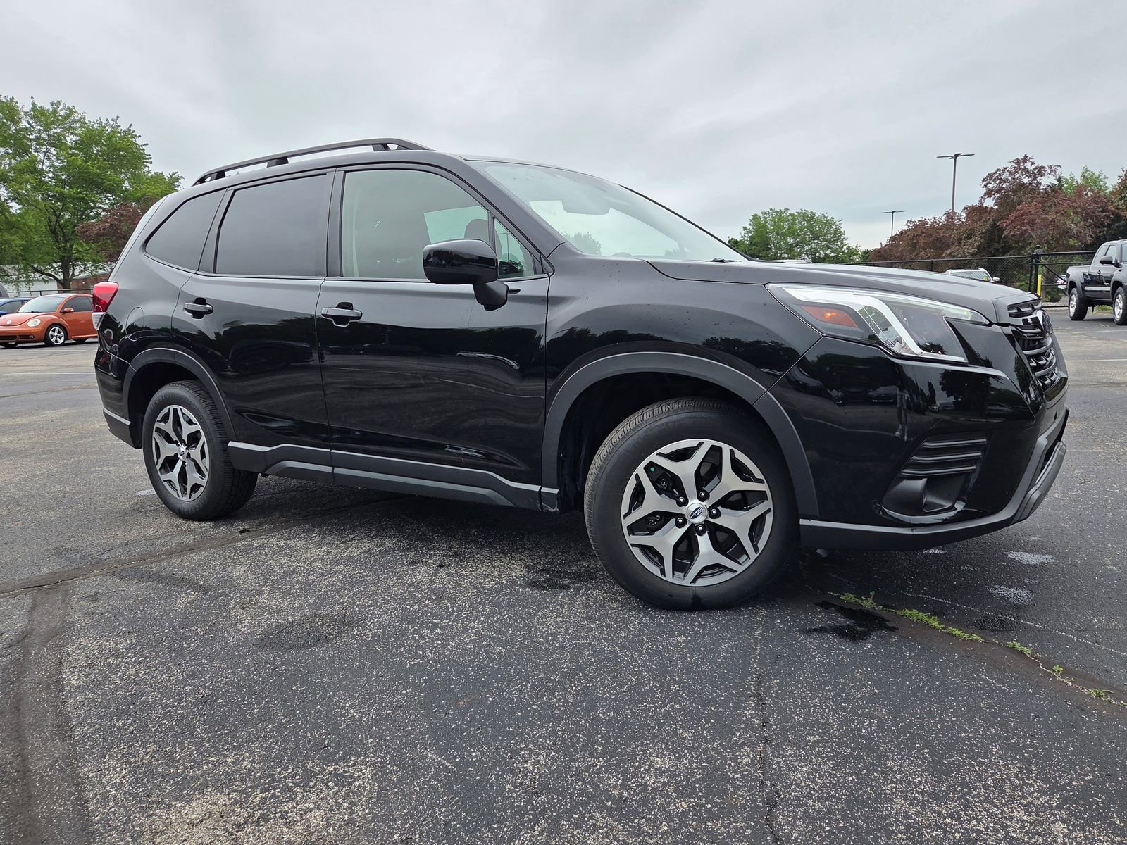 Used 2023 Subaru Forester Premium AWD/4WD image 2