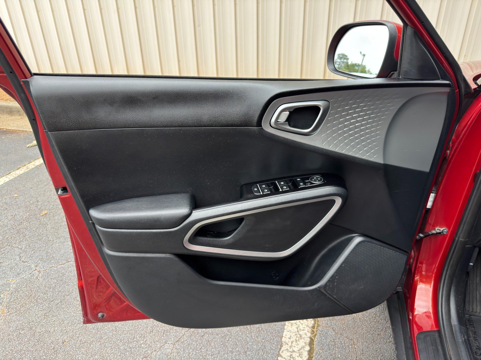 Used 2021 Kia Soul LX FWD image 33