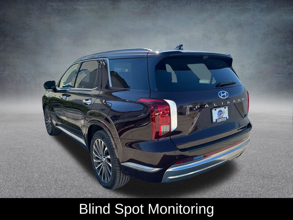 Used 2024 Hyundai Palisade Calligraphy image 3