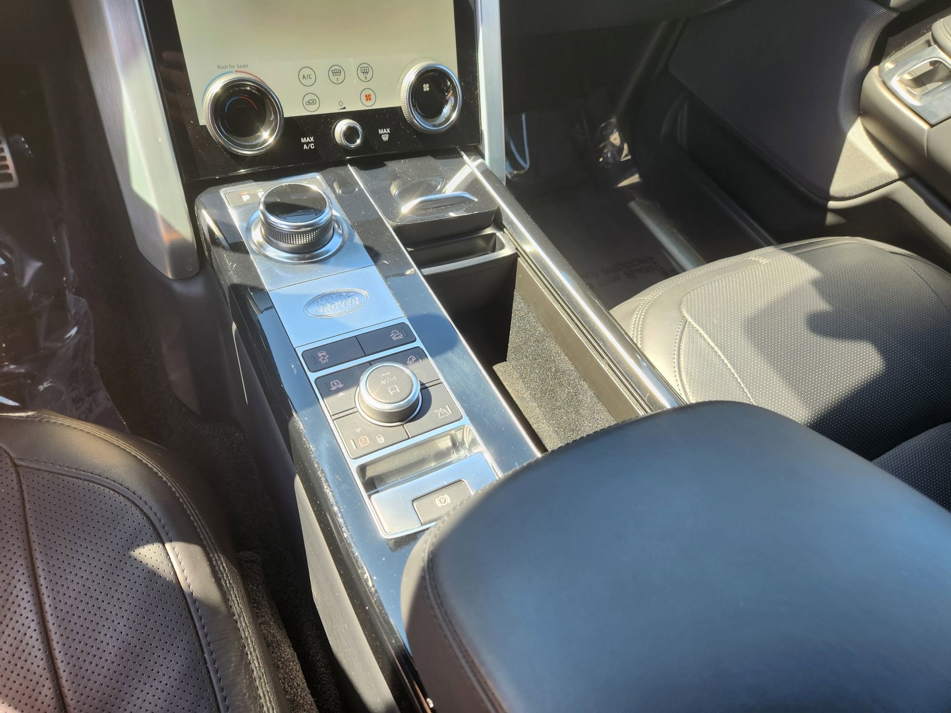 Used 2021 Land Rover Range Rover Westminster Edition image 14