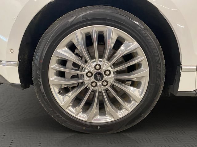 Used 2021 Ford Edge Titanium w/ Equipment Group 301A AWD/4WD image 16