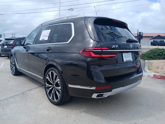 New 2027 BMW X7 xDrive40i w/ Premium Package AWD/4WD image 7
