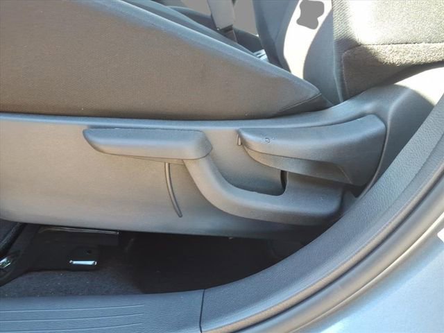 New 2025 Nissan Kicks Play S FWD image 17