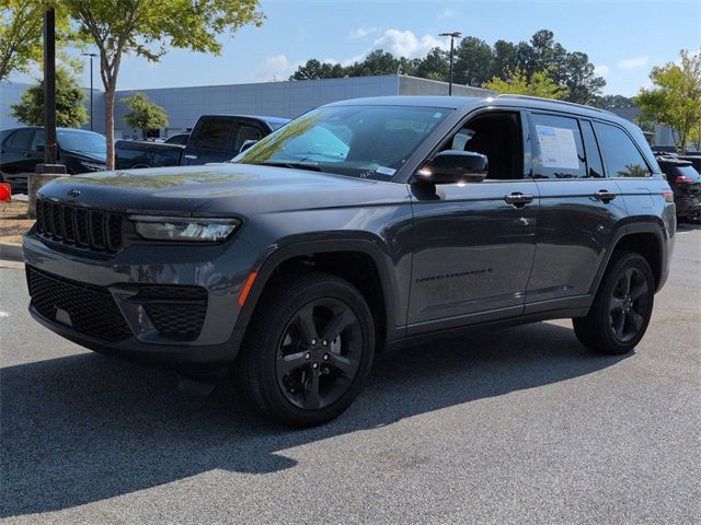 Certified 2024 Jeep Grand Cherokee Altitude image 7