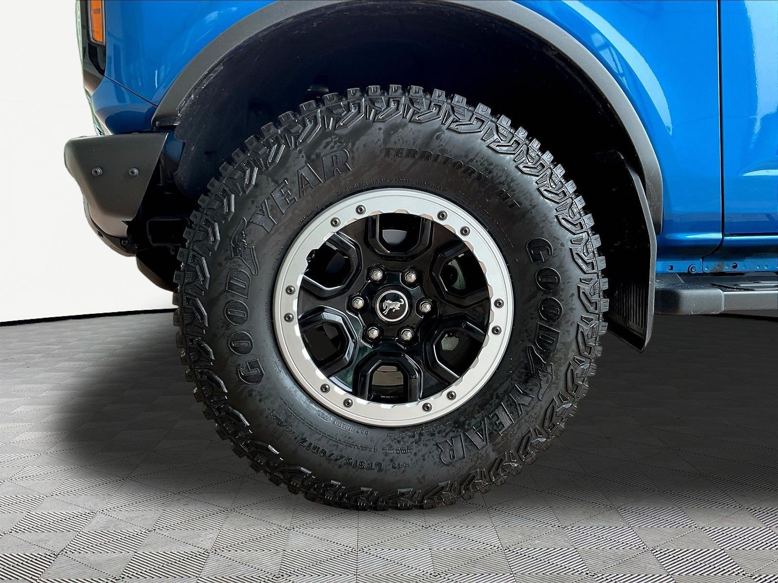 Used 2023 Ford Bronco Outer Banks w/ Sasquatch Package AWD/4WD image 32