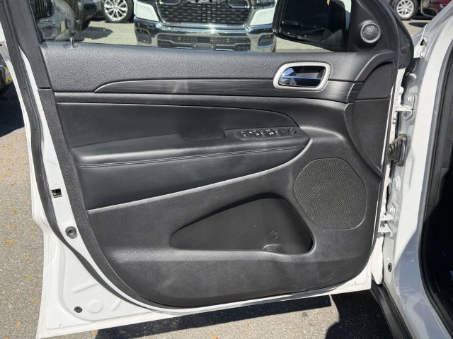 Certified 2021 Jeep Grand Cherokee Laredo AWD/4WD image 15