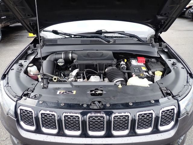 Used 2023 Jeep Compass Limited image 12