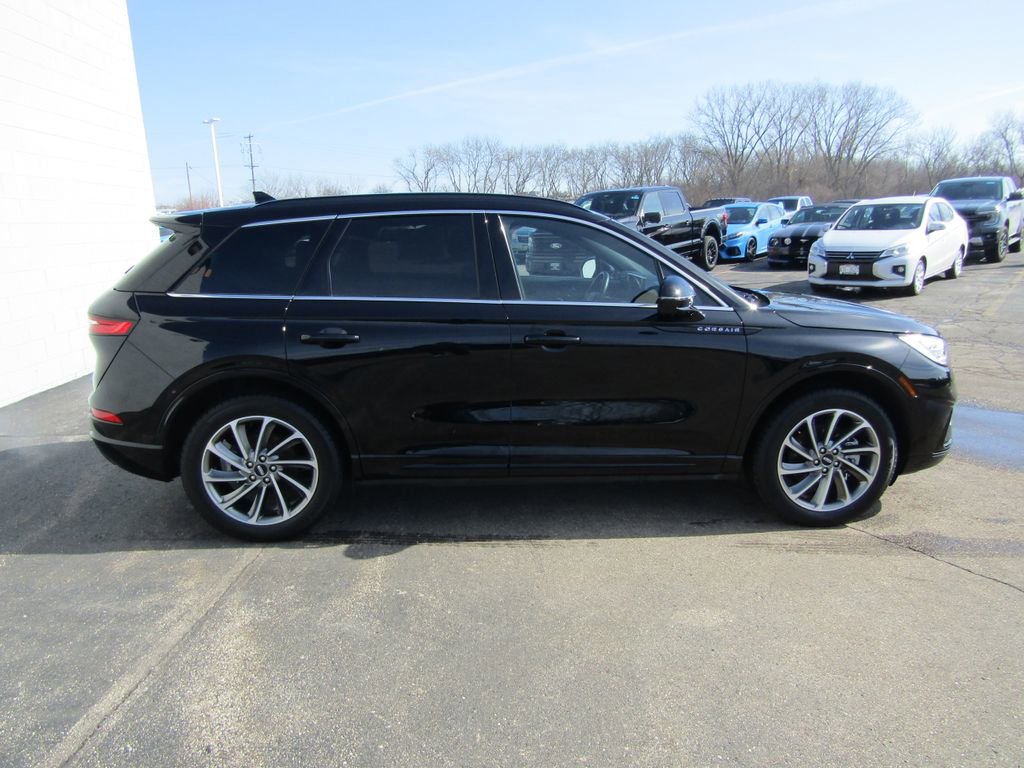 Used 2025 Lincoln Corsair Grand Touring w/ Equipment Group 301A AWD/4WD image 9