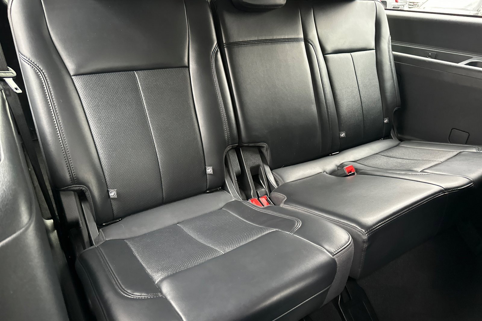 Used 2024 Ford Expedition Max XLT image 19