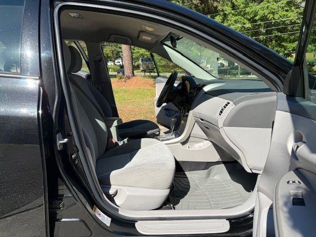 Used 2010 Toyota Corolla FWD image 29