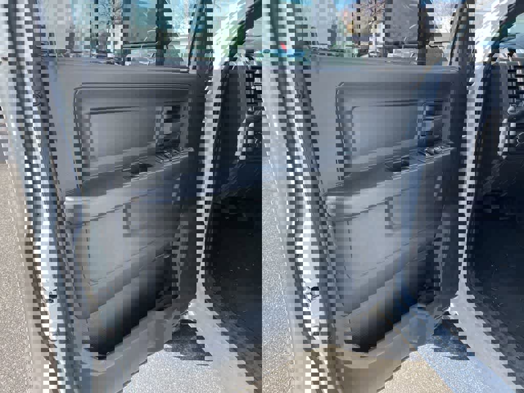 Used 2023 RAM 3500 Tradesman image 28