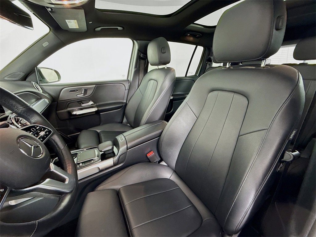 Used 2022 Mercedes-Benz GLB 250 GLB 250 image 5