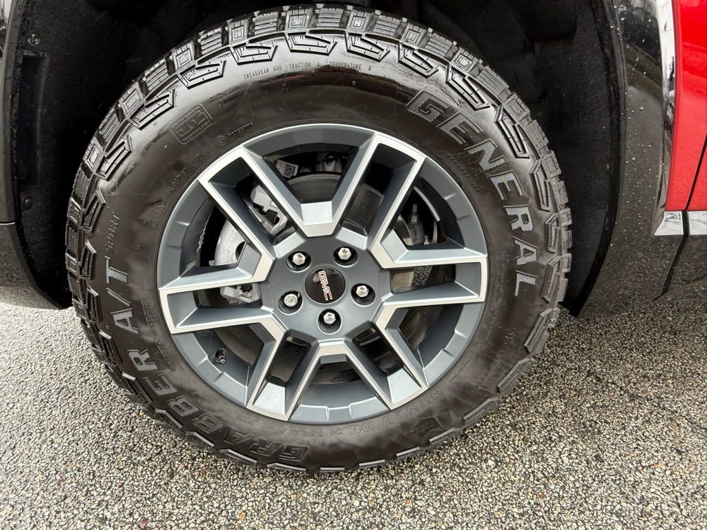 Used 2026 GMC Terrain AT4 w/ Convenience Package III image 30
