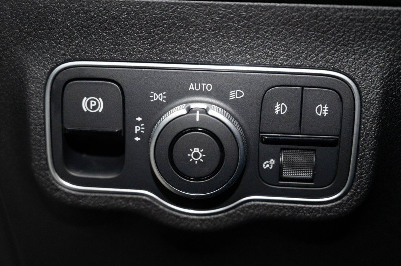 New 2026 Mercedes-Benz GLB 250 image 20