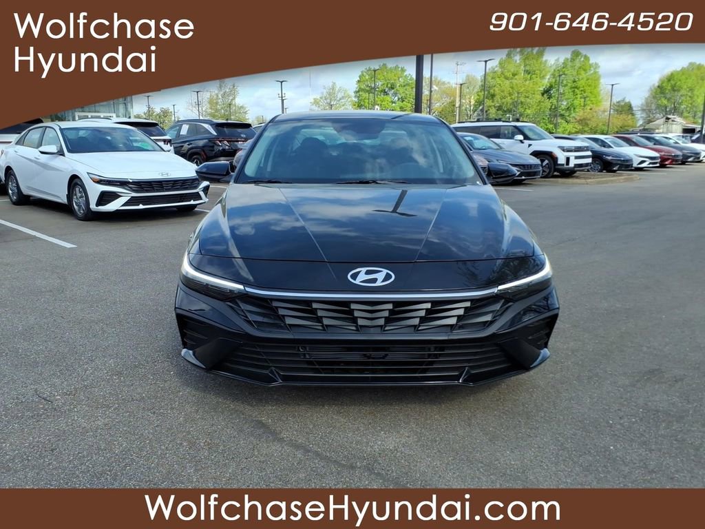 New 2026 Hyundai Elantra Hybrid FWD image 8