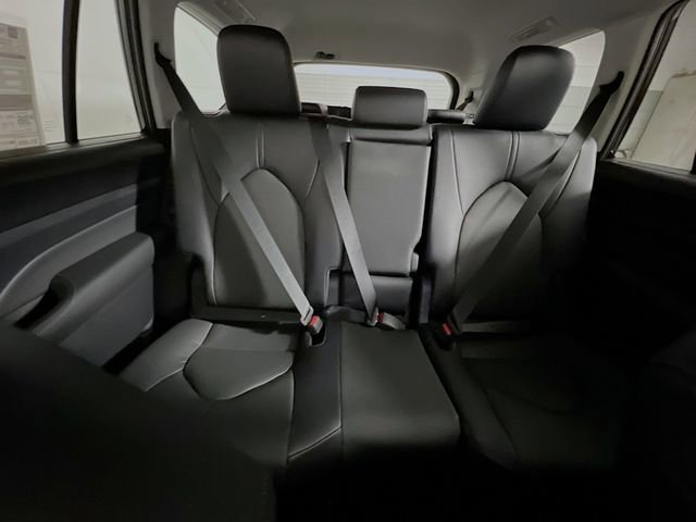 New 2026 Toyota Grand Highlander XLE FWD image 30