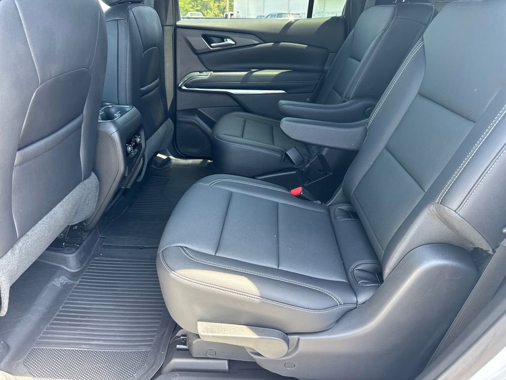 New 2026 Chevrolet Traverse LT w/ Driver Confidence Package FWD image 22