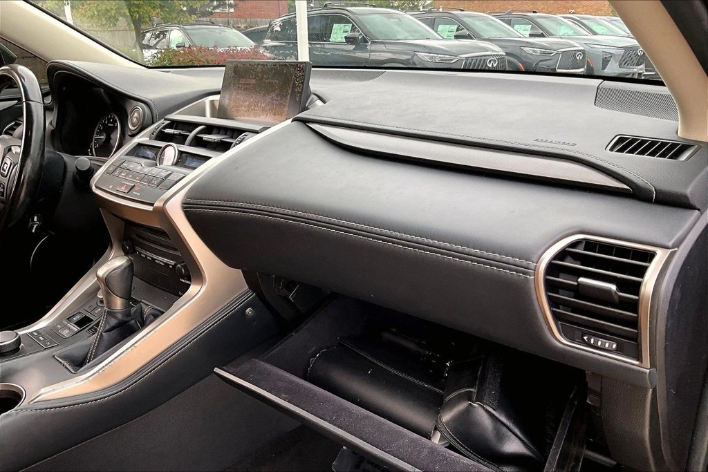 Used 2016 Lexus NX 200t FWD image 24