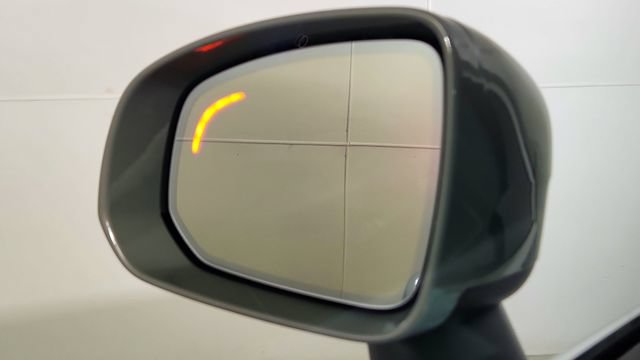 New 2026 Volvo XC90 B5 Plus w/ Protection Package Premier AWD/4WD image 15