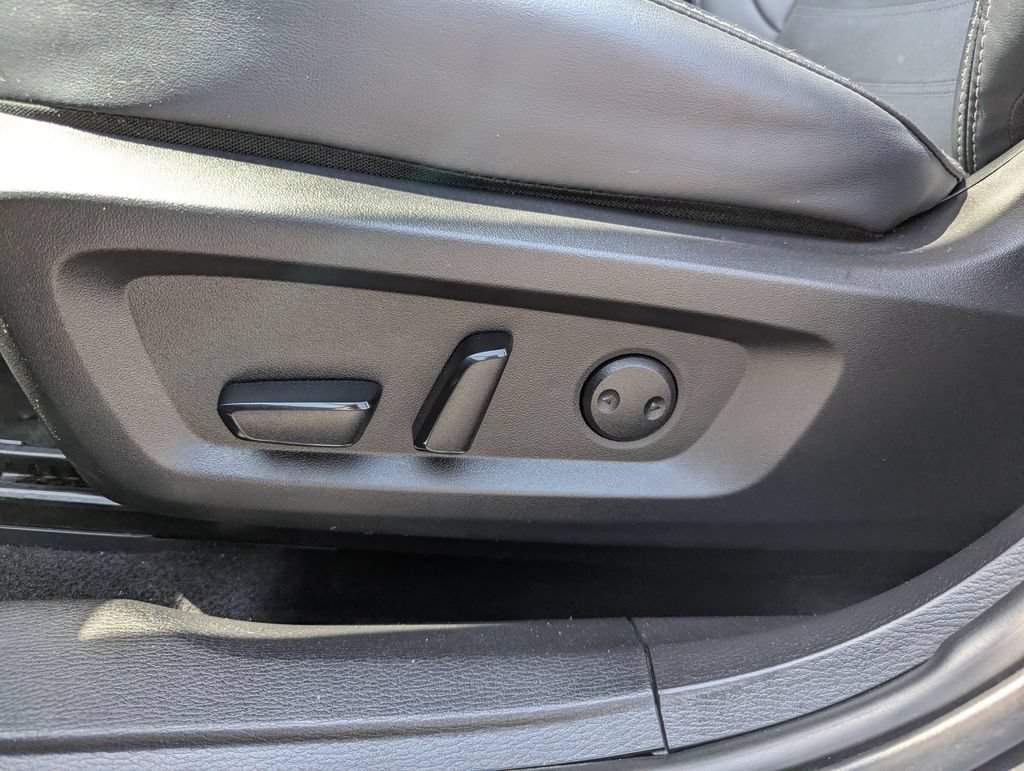 Used 2024 Mitsubishi Outlander SE AWD/4WD image 15