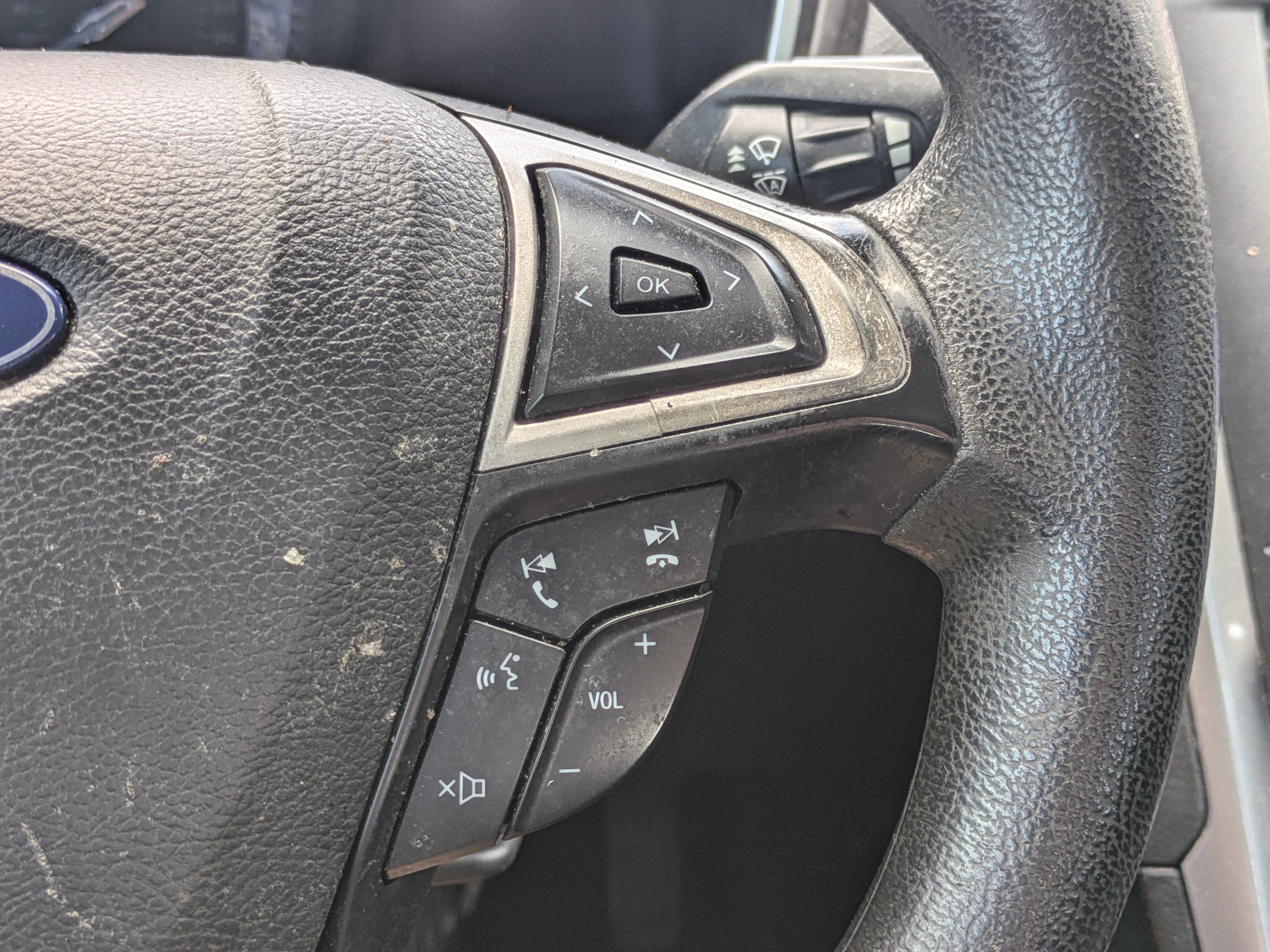 Used 2020 Ford Fusion SE FWD image 21