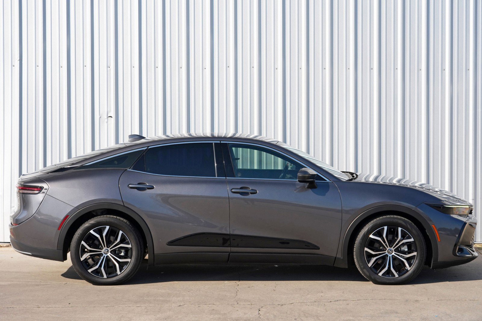 Used 2023 Toyota Crown XLE image 52