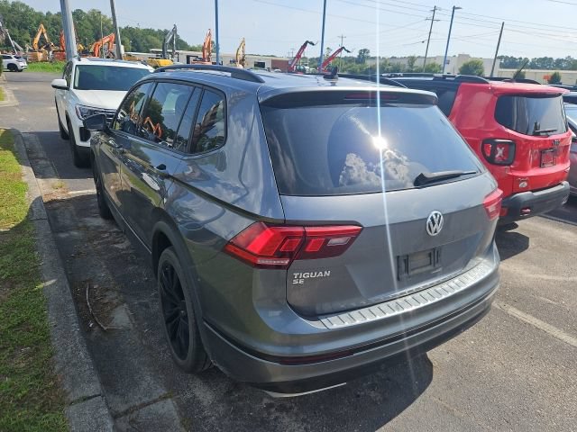 Used 2021 Volkswagen Tiguan SE R-Line FWD image 5