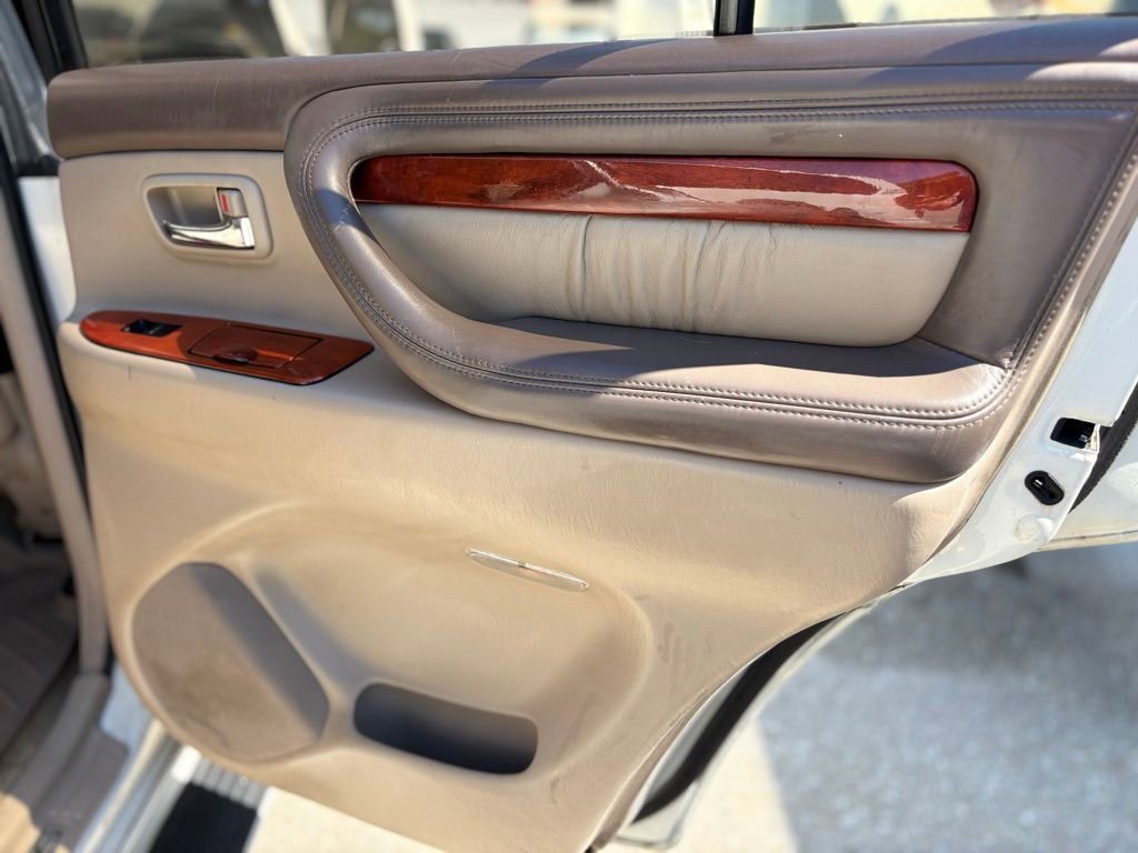 Used 2000 Lexus LX 470 4WD image 14