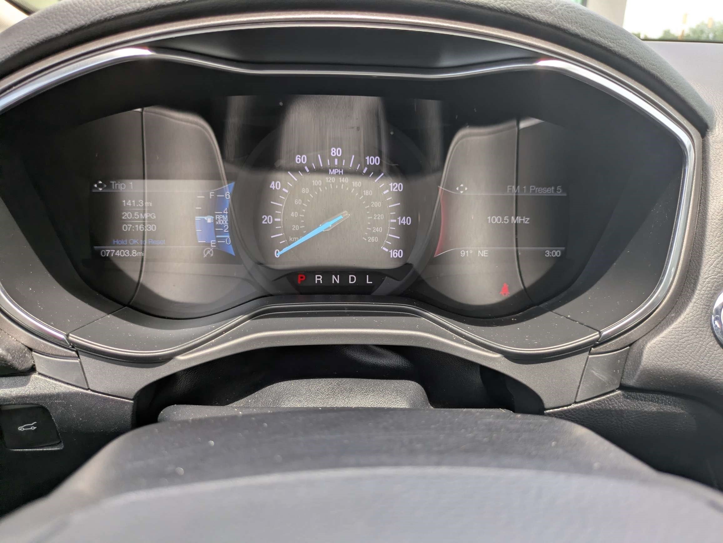 Used 2020 Ford Fusion SE FWD image 32