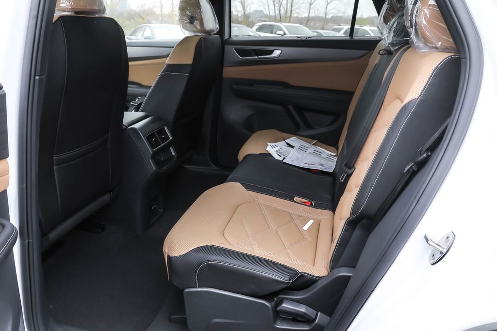 Used 2025 Volkswagen Atlas Cross Sport SE image 27