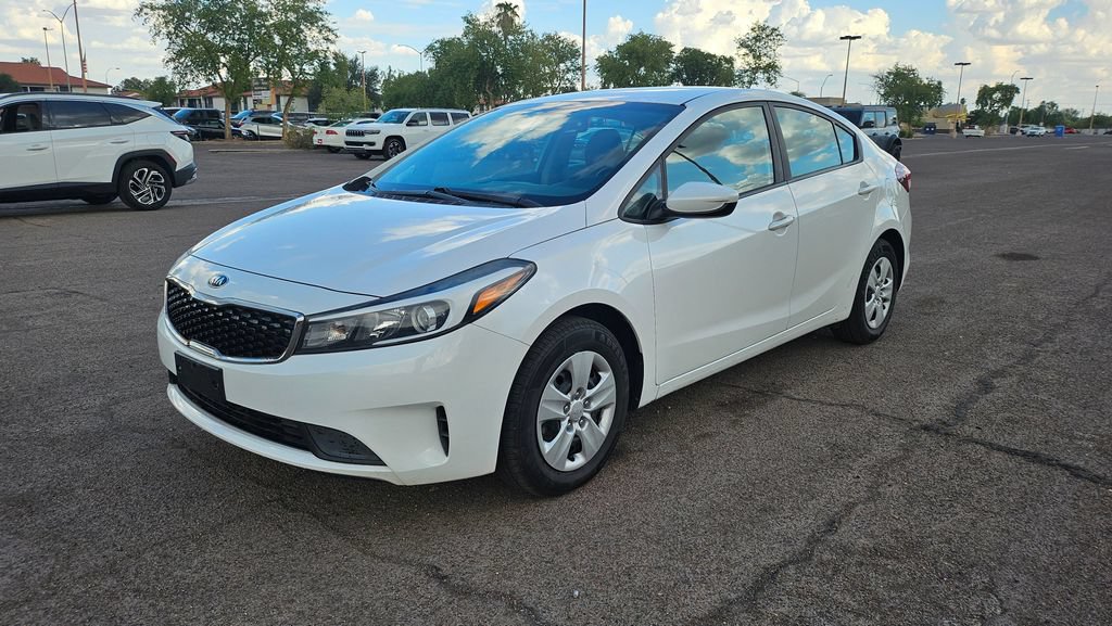 Used 2017 Kia Forte LX w/ LX Popular Package FWD image 4