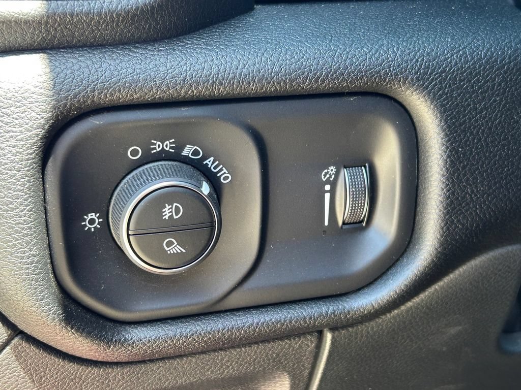 Used 2022 RAM 1500 Big Horn w/ Built-to-serve Edition AWD/4WD image 27