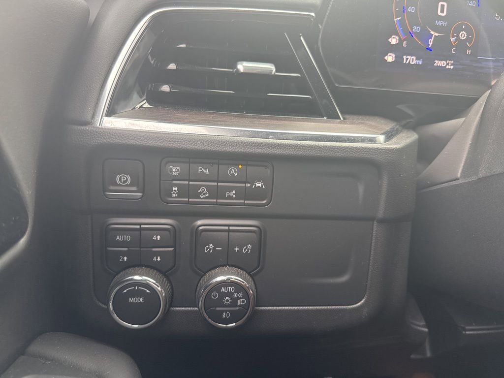 Used 2025 Chevrolet Tahoe Z71 w/ Comfort Package image 13