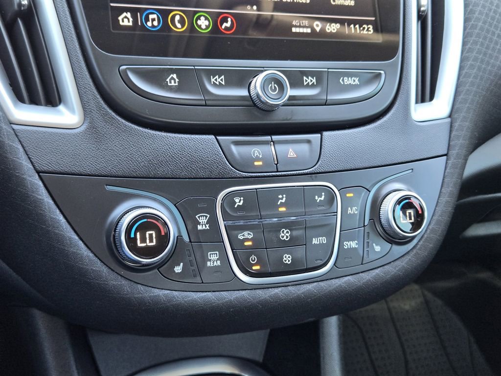 Used 2022 Chevrolet Malibu LT image 24