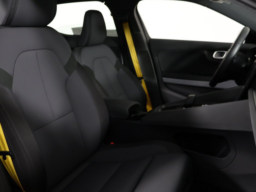 Used 2023 Polestar Polestar 2 w/ Pilot Pack AWD/4WD image 31
