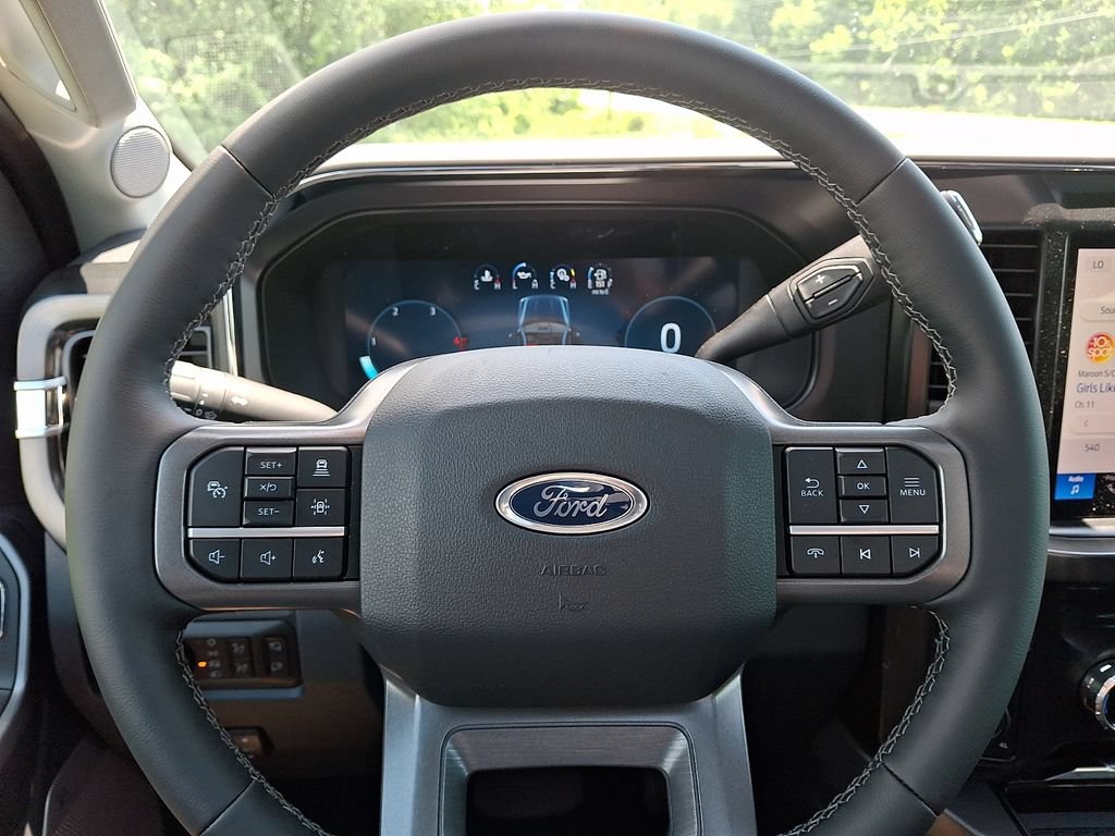 New 2026 Ford F250 Lariat w/ Black Appearance Package AWD/4WD image 15