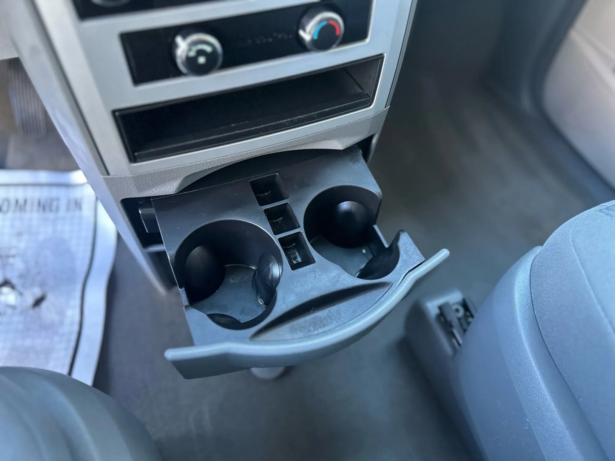 Used 2009 Chrysler Town & Country Touring image 14