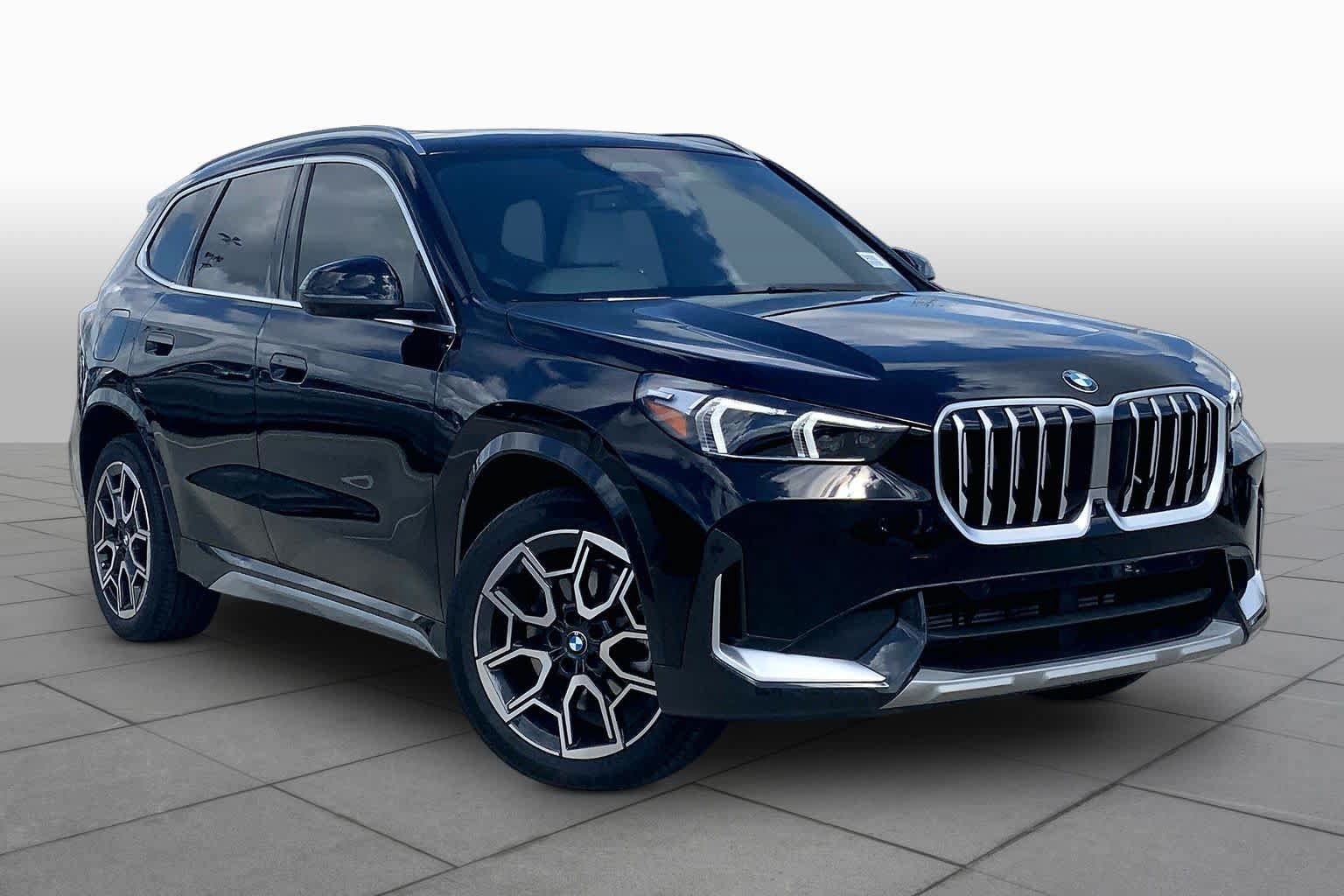 New 2026 BMW X1 xDrive28i w/ Technology Package AWD/4WD image 2
