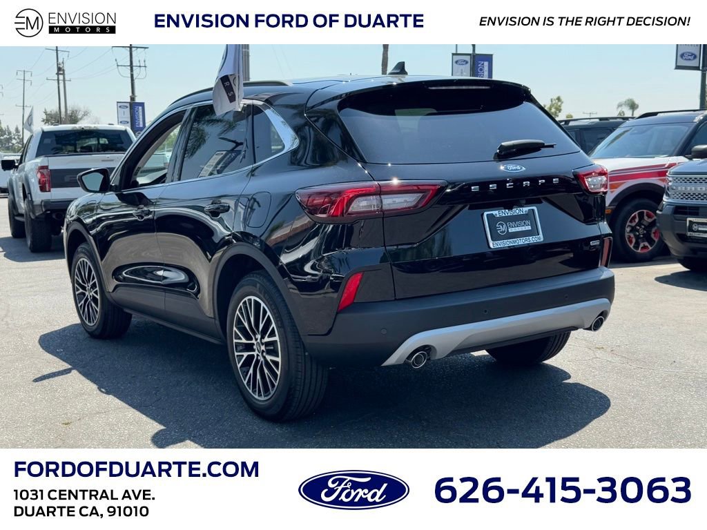 New 2025 Ford Escape SE image 9