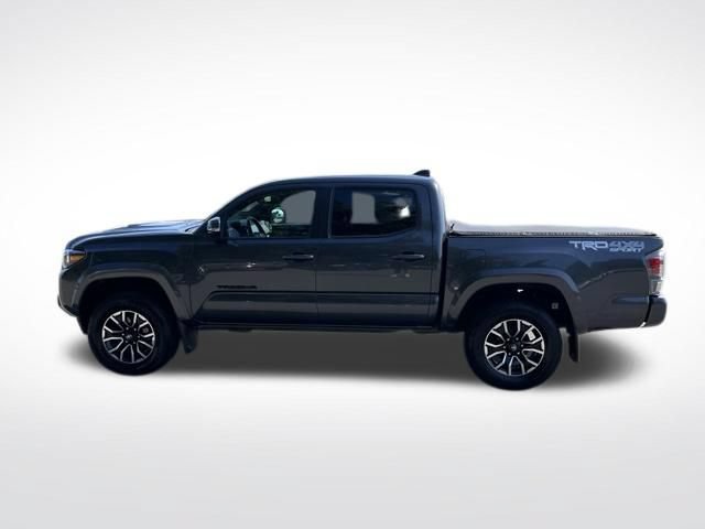 Used 2023 Toyota Tacoma TRD Sport w/ Technology Package AWD/4WD image 4
