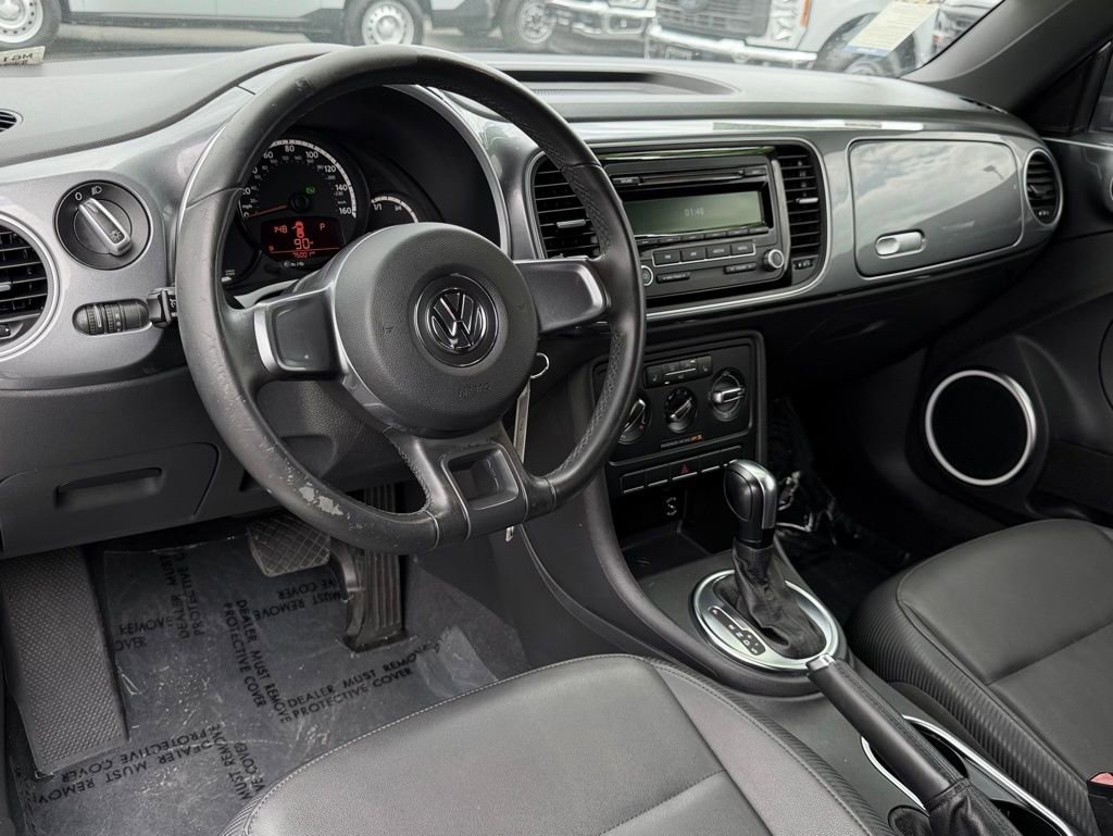 Used 2013 Volkswagen Beetle 2.5 image 27