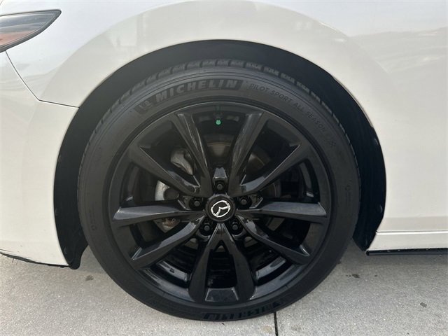 Used 2019 MAZDA MAZDA3 Hatchback w/ Premium Package image 19