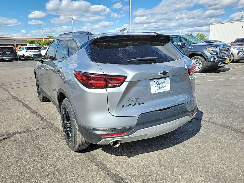Used 2024 Chevrolet Blazer LT w/ Midnight/Sport Edition AWD/4WD image 7
