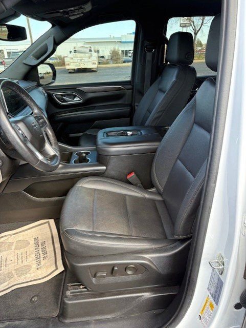 Used 2022 Chevrolet Tahoe Z71 w/ Luxury Package image 8