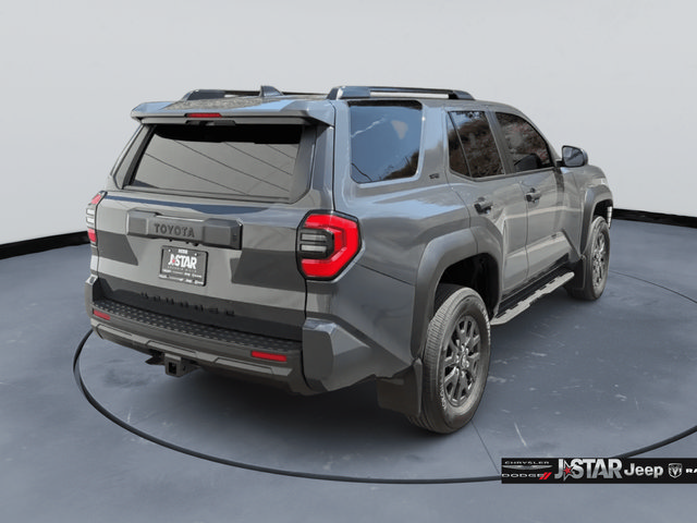 Used 2025 Toyota 4Runner SR5 AWD/4WD image 5