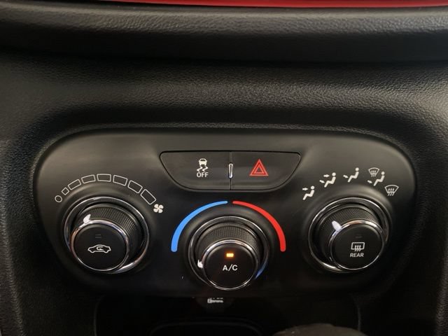 Used 2016 Dodge Dart SXT FWD image 18